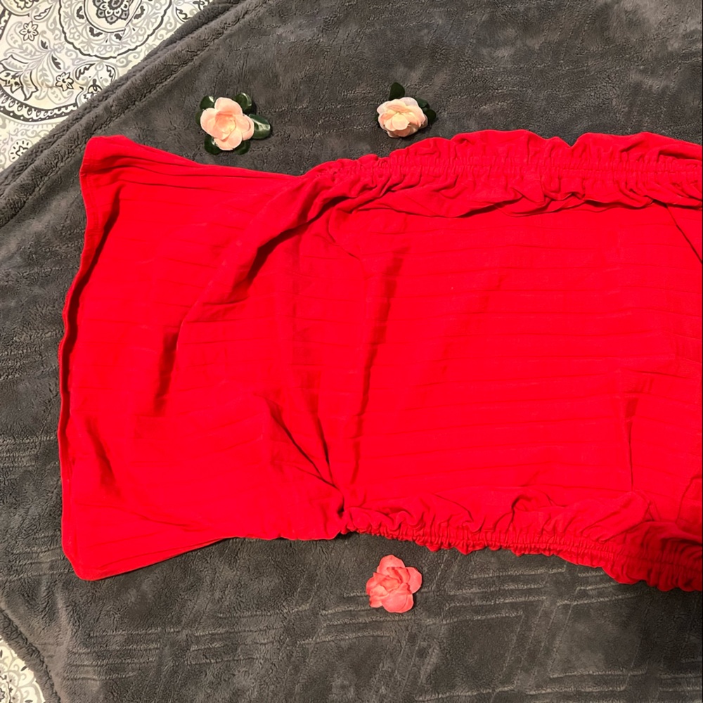 Red dress straple